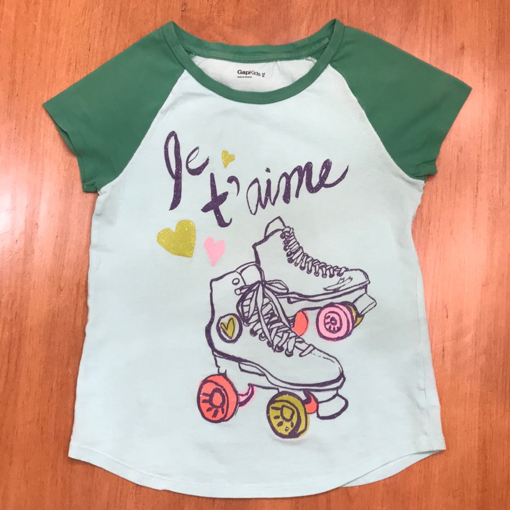 Gap tee shirt